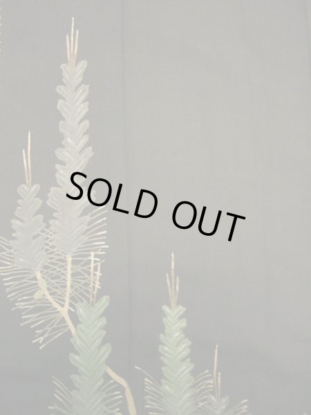 画像4: E1111T 留袖 女性用着物 シルク（正絹）   黒 松/松葉 【中古】 【USED】 【リサイクル】 ★☆☆☆☆ (4)