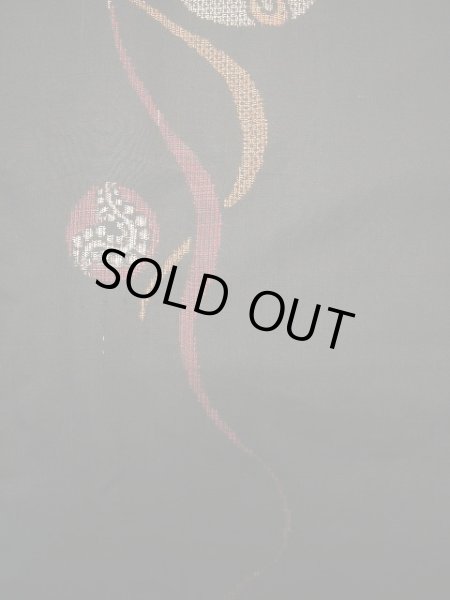 画像5: E706Q 大島紬 女性用着物 シルク(正絹)   黒 抽象的模様 【中古】 【USED】 【リサイクル】 ★★★☆☆ (5)