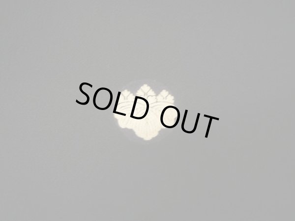 画像3: E723Q 留袖 女性用着物 シルク(正絹)   黒 菊 【中古】 【USED】 【リサイクル】 ★★★☆☆ (3)