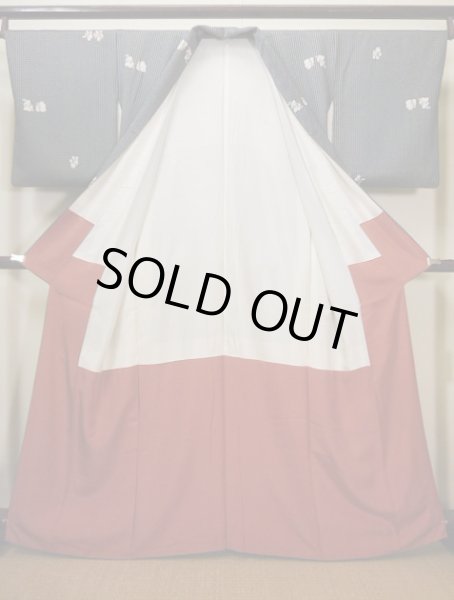 画像2: F0413W 小紋 女性用着物 シルク(正絹)   黒 童子 【中古】 【USED】 【リサイクル】 ★★★★☆ (2)