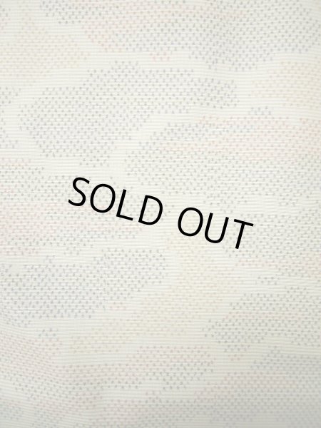 画像7: F0422V 紬 女性用着物 シルク(正絹)  クリーミーな ベージュ 雲 【中古】 【USED】 【リサイクル】 ★★★★☆ (7)