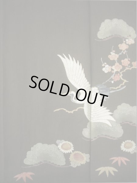 画像6: F0425G 留袖 女性用着物 シルク（正絹）  スモーキーな 黒 鶴 【中古】 【USED】 【リサイクル】 ★★☆☆☆ (6)