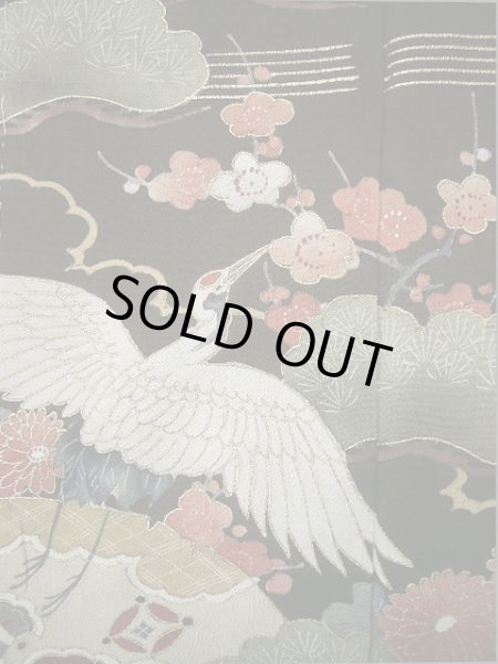 画像7: F0425G 留袖 女性用着物 シルク（正絹）  スモーキーな 黒 鶴 【中古】 【USED】 【リサイクル】 ★★☆☆☆ (7)