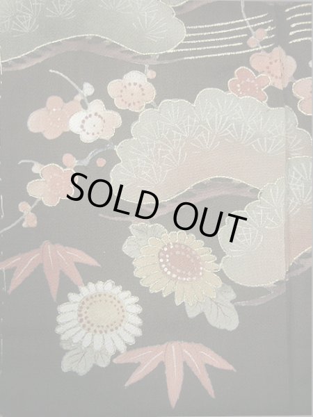 画像9: F0425G 留袖 女性用着物 シルク（正絹）  スモーキーな 黒 鶴 【中古】 【USED】 【リサイクル】 ★★☆☆☆ (9)