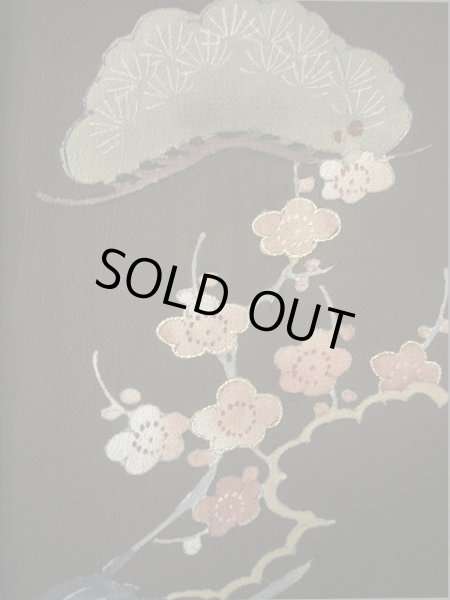 画像11: F0425G 留袖 女性用着物 シルク（正絹）  スモーキーな 黒 鶴 【中古】 【USED】 【リサイクル】 ★★☆☆☆ (11)