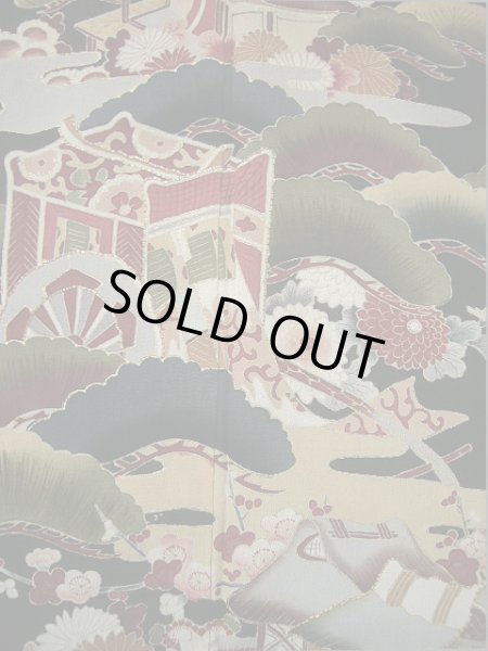 画像8: F0425H 留袖 女性用着物 シルク(正絹)   黒 御所車 【中古】 【USED】 【リサイクル】 ★★★☆☆ (8)