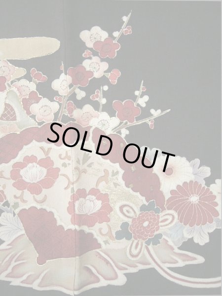 画像11: F0425H 留袖 女性用着物 シルク(正絹)   黒 御所車 【中古】 【USED】 【リサイクル】 ★★★☆☆ (11)