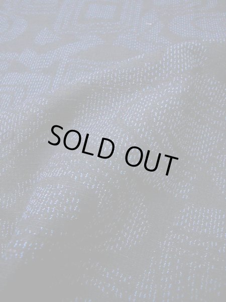 画像8: F0512A 紬 女性用着物 シルク(正絹)  ダークな 青 幾何学模様 【中古】 【USED】 【リサイクル】 ★★★★☆ (8)