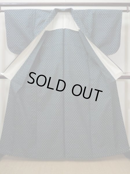 画像2: F0512Y 単衣 女性用着物 シルク(正絹)  ダークな ティール(青緑) 十字 【中古】 【USED】 【リサイクル】 ★★★★☆ (2)