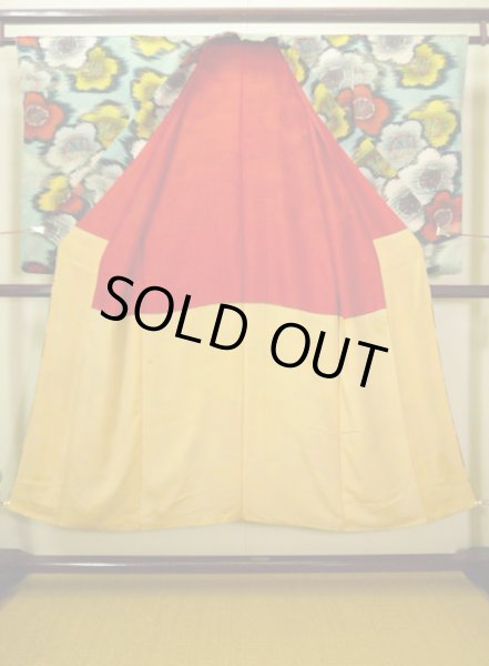 画像2: F0525A 小紋 女性用着物 シルク(正絹) シャイニーな 淡い 水色 梅 【中古】 【USED】 【リサイクル】 ★☆☆☆☆ (2)