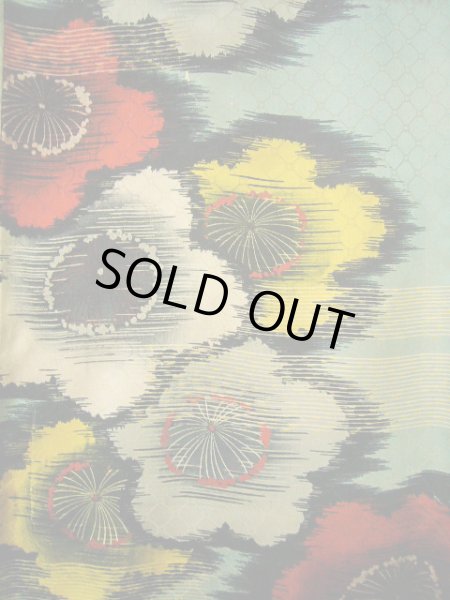 画像3: F0525A 小紋 女性用着物 シルク(正絹) シャイニーな 淡い 水色 梅 【中古】 【USED】 【リサイクル】 ★☆☆☆☆ (3)