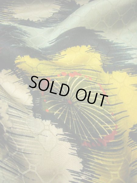 画像10: F0525A 小紋 女性用着物 シルク(正絹) シャイニーな 淡い 水色 梅 【中古】 【USED】 【リサイクル】 ★☆☆☆☆ (10)