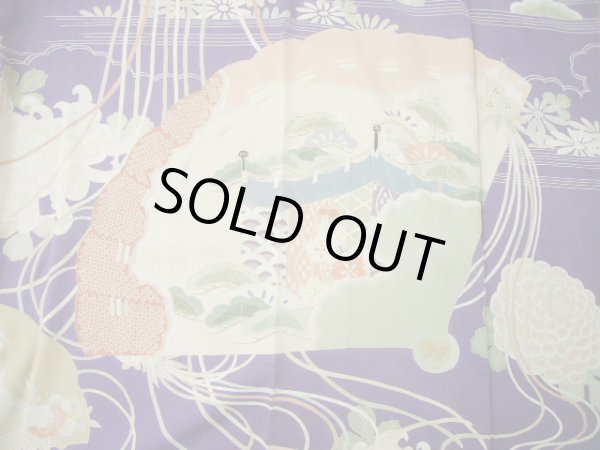 画像17: F0530A 振袖 女性用着物 シルク(正絹)  ダークな 藤 扇 【中古】 【USED】 【リサイクル】 ★★☆☆☆ (17)