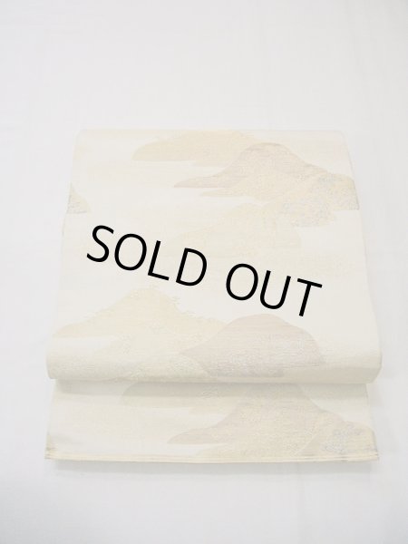 画像2: F0627M 丸帯 川島織物謹製 リバーシブル シルク(正絹)  シャイニーな オフ ホワイト 山 【中古】 【USED】 【リサイクル】 ★★★☆☆ (2)