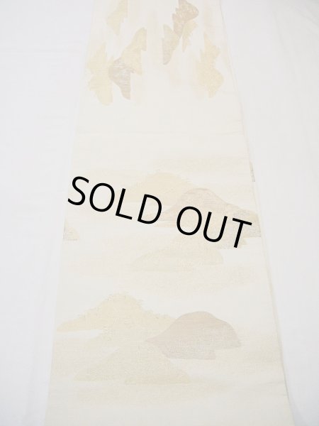 画像3: F0627M 丸帯 川島織物謹製 リバーシブル シルク(正絹)  シャイニーな オフ ホワイト 山 【中古】 【USED】 【リサイクル】 ★★★☆☆ (3)