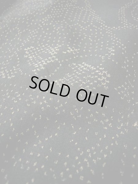 画像8: F0629U 大島紬 女性用着物 縦絣 縦絣 シルク(正絹)   黒, 壺 【中古】 【USED】 【リサイクル】 ★★★★☆ (8)