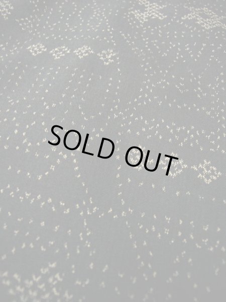 画像9: F0629U 大島紬 女性用着物 縦絣 縦絣 シルク(正絹)   黒, 壺 【中古】 【USED】 【リサイクル】 ★★★★☆ (9)