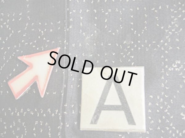 画像11: F0629U 大島紬 女性用着物 縦絣 縦絣 シルク(正絹)   黒, 壺 【中古】 【USED】 【リサイクル】 ★★★★☆ (11)