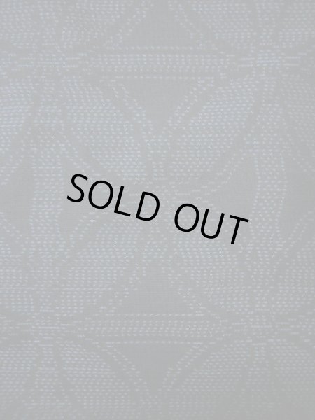 画像5: F0630E 大島紬 女性用着物 緯総絣（よこそうがすり） 近鉄謹製 シルク（正絹）  スモーキーな 黒, 七宝 【中古】 【USED】 【リサイクル】 ★★★★☆ (5)