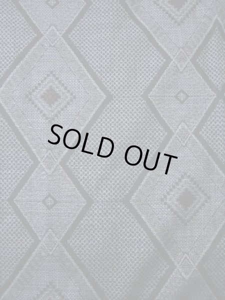 画像3: F0630G 大島紬 女性用着物 経緯併用(たてよこへいよう)絣 シルク（正絹）   グレー（灰色）, 菱 【中古】 【USED】 【リサイクル】 ★★★☆☆ (3)