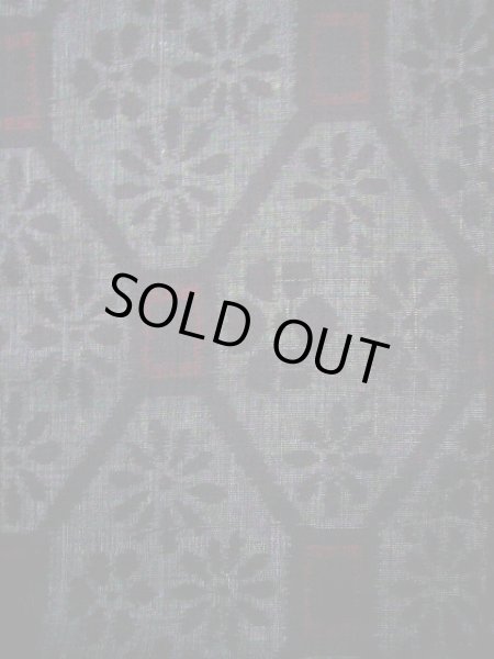 画像4: F0804O 紬 女性用着物 結城紬 結城紬 シルク(正絹)   黒, 蜀江文 【中古】 【USED】 【リサイクル】 ★★★☆☆ (4)