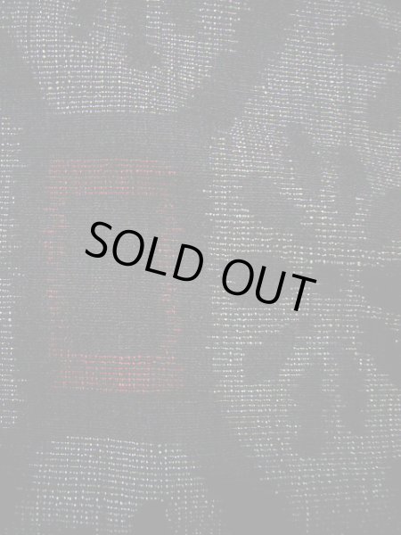 画像7: F0804O 紬 女性用着物 結城紬 結城紬 シルク(正絹)   黒, 蜀江文 【中古】 【USED】 【リサイクル】 ★★★☆☆ (7)