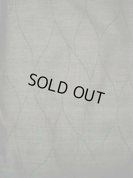 画像3: F1025E 大島紬 女性用着物 縦横絣 縦横絣 シルク（正絹） ダークな 茶色がかった グレー（灰色）, 葉 【中古】 【USED】 【リサイクル】 ★★★☆☆ (3)