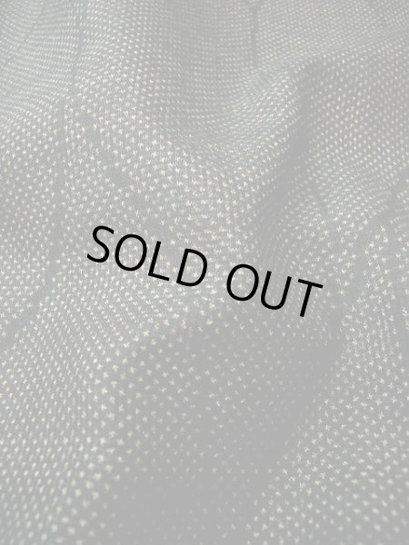 画像11: F1025E 大島紬 女性用着物 縦横絣 縦横絣 シルク（正絹） ダークな 茶色がかった グレー（灰色）, 葉 【中古】 【USED】 【リサイクル】 ★★★☆☆ (11)