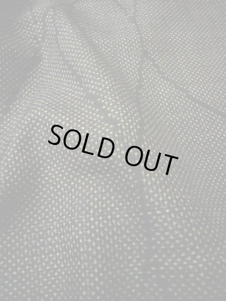 画像12: F1025E 大島紬 女性用着物 縦横絣 縦横絣 シルク（正絹） ダークな 茶色がかった グレー（灰色）, 葉 【中古】 【USED】 【リサイクル】 ★★★☆☆ (12)