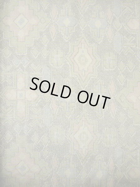 画像4: F1025J 大島紬 女性用着物 縦横絣 縦横絣 シルク(正絹) スモーキーな 薄い グリーン(緑), 十字 【中古】 【USED】 【リサイクル】 ★★★☆☆ (4)