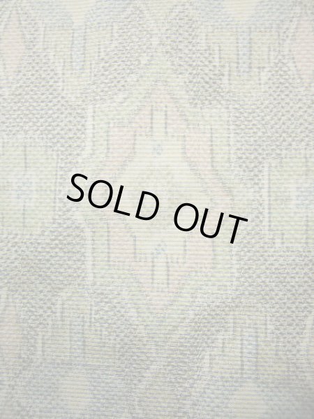 画像7: F1025J 大島紬 女性用着物 縦横絣 縦横絣 シルク(正絹) スモーキーな 薄い グリーン(緑), 十字 【中古】 【USED】 【リサイクル】 ★★★☆☆ (7)