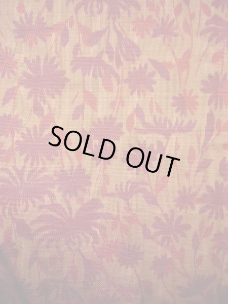 画像5: F1025K 大島紬 女性用着物 縦横絣 縦横絣 シルク(正絹)  スモーキーな オレンジ, 花 【中古】 【USED】 【リサイクル】 ★★★★☆ (5)