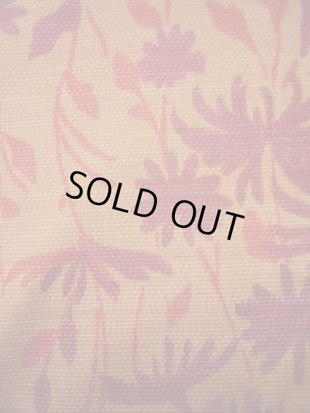 画像10: F1025K 大島紬 女性用着物 縦横絣 縦横絣 シルク(正絹)  スモーキーな オレンジ, 花 【中古】 【USED】 【リサイクル】 ★★★★☆ (10)