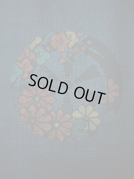 画像3: F1025Y 大島紬 女性用着物 横双 横双 シルク(正絹)   ネイビー(紺), 車輪 【中古】 【USED】 【リサイクル】 ★★★★☆ (3)