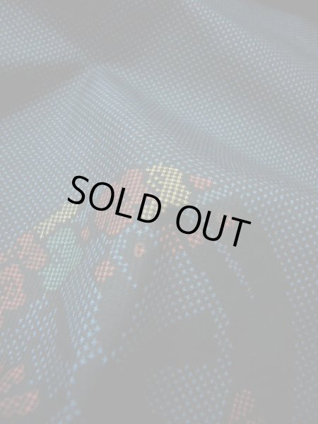 画像5: F1025Y 大島紬 女性用着物 横双 横双 シルク(正絹)   ネイビー(紺), 車輪 【中古】 【USED】 【リサイクル】 ★★★★☆ (5)