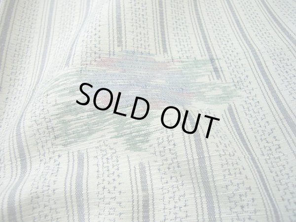 画像6: F1026S 単衣 女性用着物  シルク（正絹） 淡い 青みのある オフ　ホワイト, 縞 【中古】 【USED】 【リサイクル】 ★★☆☆☆ (6)