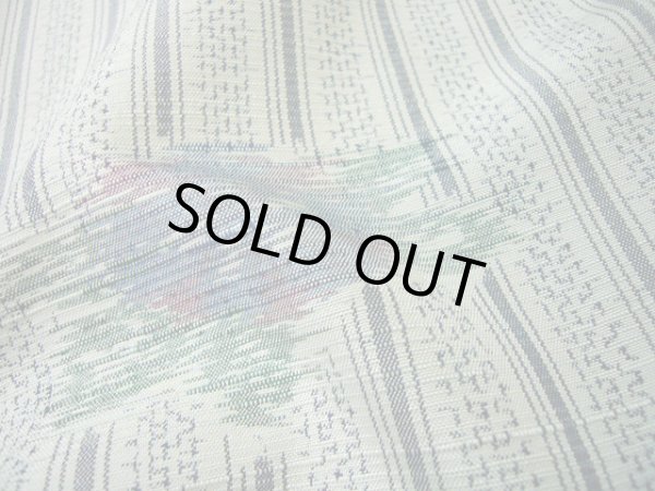 画像7: F1026S 単衣 女性用着物  シルク（正絹） 淡い 青みのある オフ　ホワイト, 縞 【中古】 【USED】 【リサイクル】 ★★☆☆☆ (7)