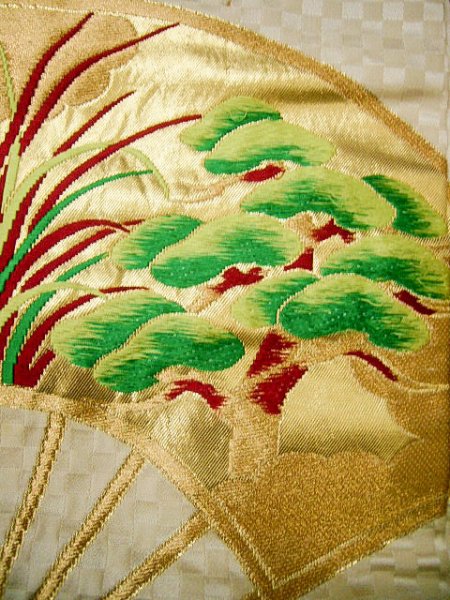 画像10: F1202E 打掛 女性用着物  シルク(正絹)  薄い ベージュ, 扇 【中古】 【USED】 【リサイクル】 ★★★★☆ (10)