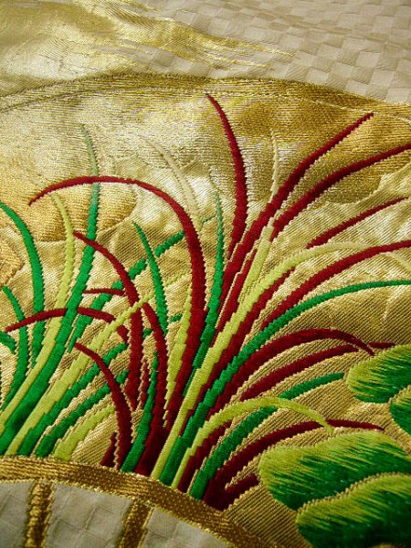 画像15: F1202E 打掛 女性用着物  シルク(正絹)  薄い ベージュ, 扇 【中古】 【USED】 【リサイクル】 ★★★★☆ (15)