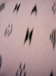 画像5: F1212N 織 女性用着物  シルク（正絹） クリーミーな 薄い ピンク, 抽象的模様 【中古】 【USED】 【リサイクル】 ★★☆☆☆ (5)