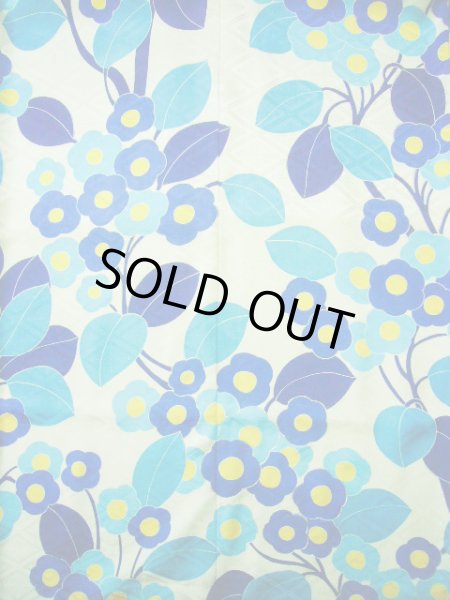 画像10: F1216G 振袖 女性用着物  シルク(正絹)  シャイニーな オフ ホワイト, 花 【中古】 【USED】 【リサイクル】 ★★★★☆ (10)