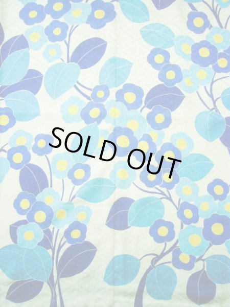 画像11: F1216G 振袖 女性用着物  シルク(正絹)  シャイニーな オフ ホワイト, 花 【中古】 【USED】 【リサイクル】 ★★★★☆ (11)