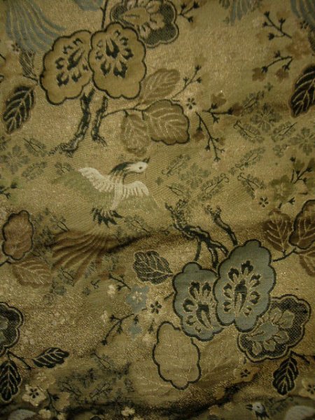画像4: G0113B 打掛 女性用着物  シルク(正絹) スモーキーな 薄い オリーブ, 鳳凰 【中古】 【USED】 【リサイクル】 ★★★★☆ (4)