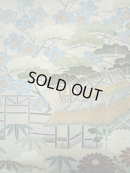 画像11: G0123S 黒留袖 女性用着物 家紋:剣かたばみ シルク(正絹)   黒, 椿 【中古】 【USED】 【リサイクル】 ★★☆☆☆ (11)