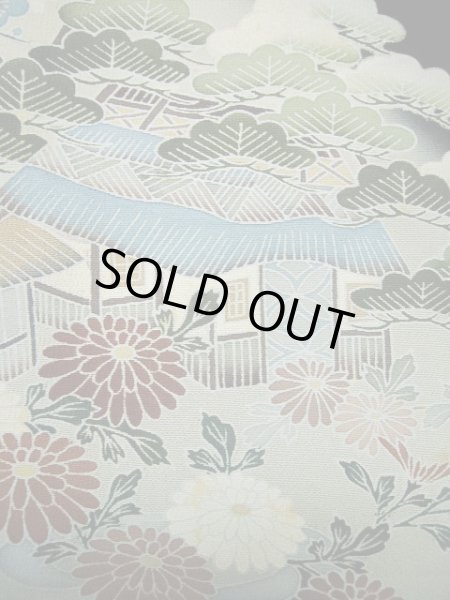 画像12: G0123S 黒留袖 女性用着物 家紋:剣かたばみ シルク(正絹)   黒, 椿 【中古】 【USED】 【リサイクル】 ★★☆☆☆ (12)