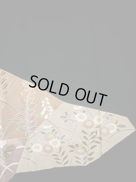 画像9: G0127C 黒留袖 女性用着物 家紋:桐 シルク(正絹)   黒, 紫陽花 【中古】 【USED】 【リサイクル】 ★★★★☆ (9)