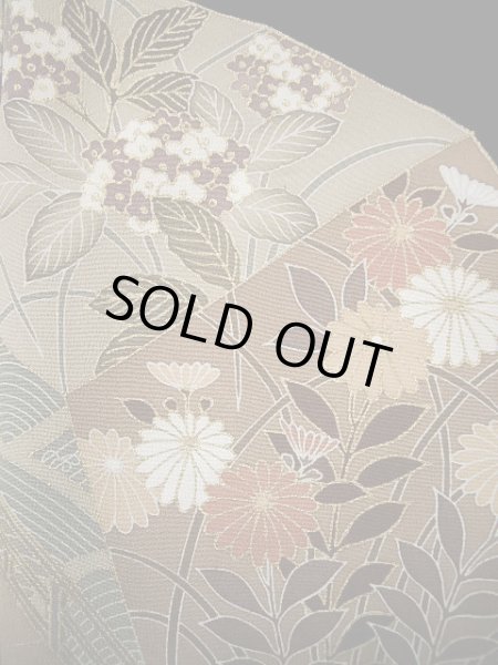 画像11: G0127C 黒留袖 女性用着物 家紋:桐 シルク(正絹)   黒, 紫陽花 【中古】 【USED】 【リサイクル】 ★★★★☆ (11)