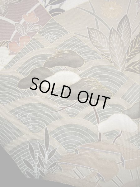 画像14: G0127C 黒留袖 女性用着物 家紋:桐 シルク(正絹)   黒, 紫陽花 【中古】 【USED】 【リサイクル】 ★★★★☆ (14)