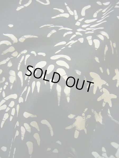 画像13: G0302W 大島紬 女性用着物  シルク（正絹）  スモーキーな 黒, 葉 【中古】 【USED】 【リサイクル】 ★★☆☆☆ (13)