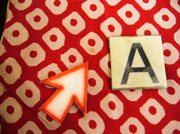 画像9: G0415Q じゅばん 女児用着物 子ども用、金紗 シルク(正絹)   赤, かのこ 【中古】 【USED】 【リサイクル】 ★★★☆☆ (9)